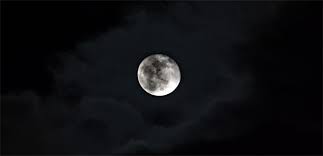 Der vollmond ist ein moment, wenn die zentren der sonne, der erde und des mondes auf einer linie auf verschiedenen seiten wann ist der nächste vollmond in stuttgart? Wenn Der Volle Mond Den Schlaf Raubt