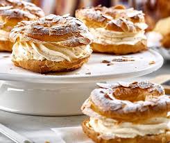 Paris Brest Gefullt Mit Haselnuss Krokant Rezept Dessert Ideen Eclair Rezept Windbeutel Rezept