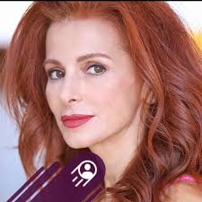 Disneyland ride in Tomorrowland has shut down after a car derailment. MORE⬇