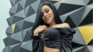 ¡Una sacudida! Yuliett Torres hipnotiza a sus fans con trend de redes  sociales