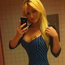 It came up because he saw a photo of me with him and i was dressed very sexy. Imogen James Qos Diversity Is Beautiful On Twitter My Friend Showing Off Her New Queen Of Spades Tattoo So Many Girls Are Getting These Now And They Really Annoy White Anti Black