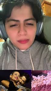 En La Reina Del Flow Tres La Comida Que Están Comiendo Es Palomitas Con  Frijoles