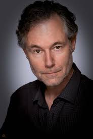 AMC_0812_p001_Layout 1