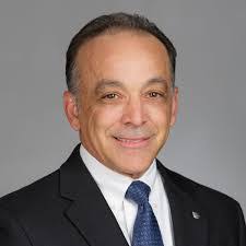 Leroy Farrell's Instagram, Twitter & Facebook