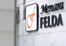Mohd isa was charged with committing cbt by approving a proposal for the purchase of merdeka palace hotel and suites in kuching, sarawak, for rm160mil without the approval of the felda the trial of former felda chairman tan sri mohd isa abdul samad, who was charged with one count of. Felda Sues Isa Samad Shahrir 19 Others Over Jalan Semarak Land Deal The Star