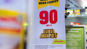 We did not find results for: Hessen Lottogewinn Mann Aus Hessen Knackt 90 Millionen Eurojackpot Augsburger Allgemeine