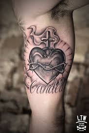 La devoción al corazón de jesús ha existido desde los primeros tiempos de la iglesia, desde que se meditaba en el costado y el corazón abierto de jesús, de donde. Pin On Tattoo