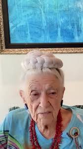 LT_DrGladys CLIP2.mp4