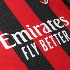 Questa pagina mostra una visuale dettagliata dell'attuale squadra. Official Ac Milan Reveal 2020 21 Home Shirt Featuring Snazzy Pattern All The Pictures