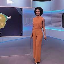 Jornalista usou espaço no jornal hoje para se desculpar por ter usado a expressão o choro é livre em referência ao isolamento social. 29 Ideias De Maju Coutinho Veste Maju Maria Julia Coutinho Moda