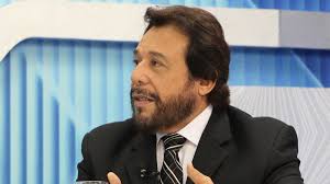 Félix Ulloa defiende colores de la nueva bandera de GANA