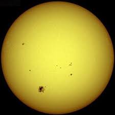 Er hat den knaben wohl in dem arm, er fa?t ihn sicher, er halt ihn warm. Sonne Wikipedia