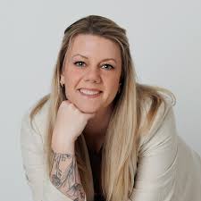 I've been asked three times this week—“Kate! I need new headshots/branding  photos! Do you know anyone who can do them?” While I'm not a full-on  branding photographer and would likely refer you