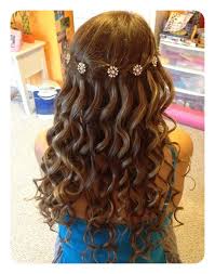 To have beautiful curls in good shape, your hair must be well hydrated to keep all their punch. 50 Beautiful Loose Curl Hairstyles With Tutorial