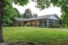 Check spelling or type a new query. Team Waller On Twitter New Listing 375 000 00 4br 2ba 196 Old Browntown Rd Front Royal Va 22630 Full Details Https T Co Wlwuyelsdy Https T Co Invxtfdaps