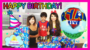Ryan cook toy cake too! Birthday Party Paw Patrol Cake With Surprise Inside Cake Smash With Ryan Princess T Youtube