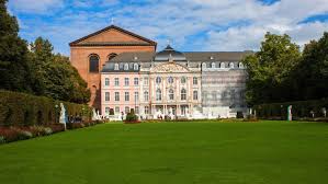 Brothers hospital trier and karl marx house are also within 6 mi (10 km). Die 30 Besten Hotels In Trier Kostenlose Stornierung Preislisten Und Bewertungen Der Besten Hotels In Trier Deutschland Fur 2021