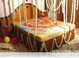 Wedding flower arrangements go beyond the basic centerpieces and bouquets. Wedding Bedroom Decoration With Flowers