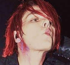 Pin By Ale Olmedo Hellsing On My Chem Gerard Way Gerard Way Red Hair My Chemical Romance