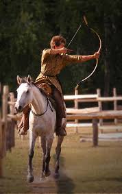 Horseback Archer V By Ladyayslinn On Deviantart Hayvan Hobbit