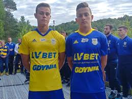 Oferujemy odzież najwyżej jakości, gadżety, szaliki, czapki i wiele innych. Arka Gdynia Gol24