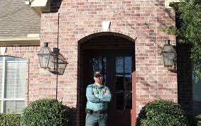 Professionals, at least around here, use stronger pest killer. Montgomery Tx Home Commercial Pest Control Bill Clark Bugsperts