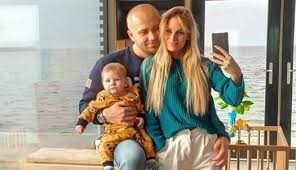 Teraz widzów oburza co najwyżej postawa niektórych uczestników, w tym adama z ostatniej anita szydłowska i adrian szymaniak poznali się za pośrednictwem programu „ślub od pierwszego wejrzenia. Anita Ze Slubu Od Pierwszego Wejrzenia W Drugiej Ciazy Radosna Nowina Podzielila Sie W Sieci Ciekawostki Maxxx News Rmf Maxxx