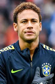 Neymar drew attention for his impressive soccer abilities at an early age. Neymar Steckbrief News Bilder Gala De