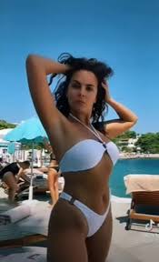5,3 млн подписчиков, 223 подписок, 3 211 публикаций — посмотрите в instagram фото и видео nk | nastia kamenskykh (@kamenskux). Nastya Kamenskih Zazhgla Na Plyazhe Horvatii Stancevav Dlya Potapa V Belosnezhnom Bikini