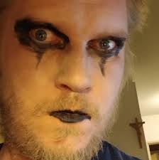 Does the Meta Quest 3 controller battery drain when the trigger is pushed  or only when the headset turns on?