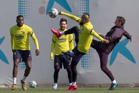 Choose which default price to show in player listings and squad builder. Barca Players To Undergo Speed And Strength Tests On First Day Besoccer