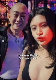 Mẹ Cha, Vợ Con: Bên Trên và Đương Đầu