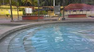 Namun wisata kolam air panas juga ada yang bernama kolam air panas penatahan. Sembang2 Cik Siti Percutian 2h1m Ke Kolam Air Panas Ulu Legong Baling