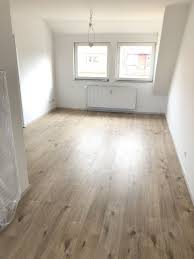 Durch die grossen fenster kommt viel licht herein und auf einem der zwei balkone ist immer ein sonniger platz zu finden. 1 Zimmer Wohnung Zu Vermieten Wulfhoopstr 34 28201 Bremen Sudervorstadt Mapio Net