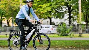 Zufahrt zum rathaus im stühlinger nur über die sundgauallee. Freiburg Umweltfreundlich Auf Dienstfahrt Baden Wurttemberg Stuttgarter Zeitung