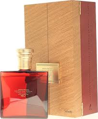 Originally known as extra special old highland whisky, it took on the name red label in 1909. Johnnie Walker 40 Jahre Master S Ruby Reserve Raritat