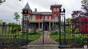 We did not find results for: Stephen King House Along The Way With J J