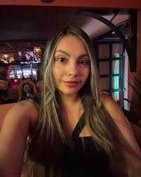 Quién hay detrás de la página? Camila, la que siempre les escribe, les  narra y edita, pero a veces somos dos, Luis que me acompaña a todas partes  y me aguanta los