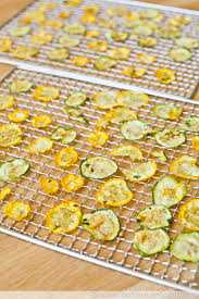 Wurzige Zucchini Chips Dorrwoche Lecker Macht Laune Zucchini Chips Chips Rezept Lecker