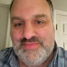 Why are the showers missing from McCook's and Hole in the Wall beach?