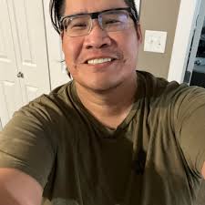 How can new players learn Destiny 2 raids?