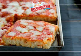 Pizza In Teglia Alta E Soffice Ricette Ricette Facili Pizza In Teglia