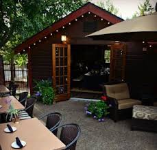 Robert S Crossing 3635 River Road Salem Or 97302 Places To Go Outdoor Decor Restaurant