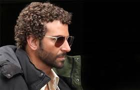 #thesalonguy #hairtutorial #bradleycooper in this video i demonstrate the hairstyle of bradley cooper. A Guide To Styling Curly Hair