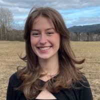 Julie Bakken's Instagram, Twitter & Facebook