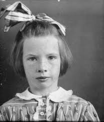 Ann Caplan's Instagram, Twitter & Facebook