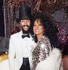 Tracee joy silberstein, known professionally as tracee ellis ross, is an american actress, singer, television host, producer and director. Tracee Ellis Ross Husband Kids Siblings Parents Family Members Afalona