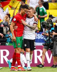 Toni kroos celebrating like cristiano ronaldo in germany training. Facebook