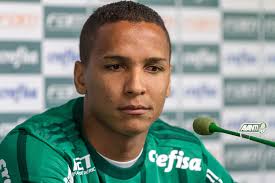 Atacante do palmeiras se encaixaria no perfil de jogadores cascudos os reforços que o santos vem buscando, e comentou sobre um possível interesse pelo atacante deyverson, do palmeiras. No Palmeiras Deyverson Diz Ter Mais Chance De Chegar A Selecao Veja