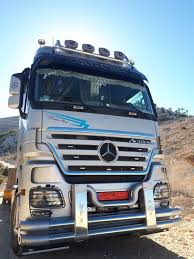 Pin By Houssam Abou Karroum On Actros Mercedes Benz Trucks Mercedes Benz Truck Design